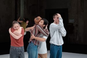 OBNIMASHKI by Anna Aristarkhova / Performance @ Tanztage Sophiensäle Berlin / 2017