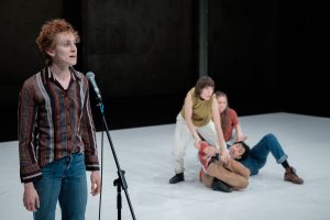 OBNIMASHKI by Anna Aristarkhova / Performance @ Tanztage Sophiensäle Berlin / 2017